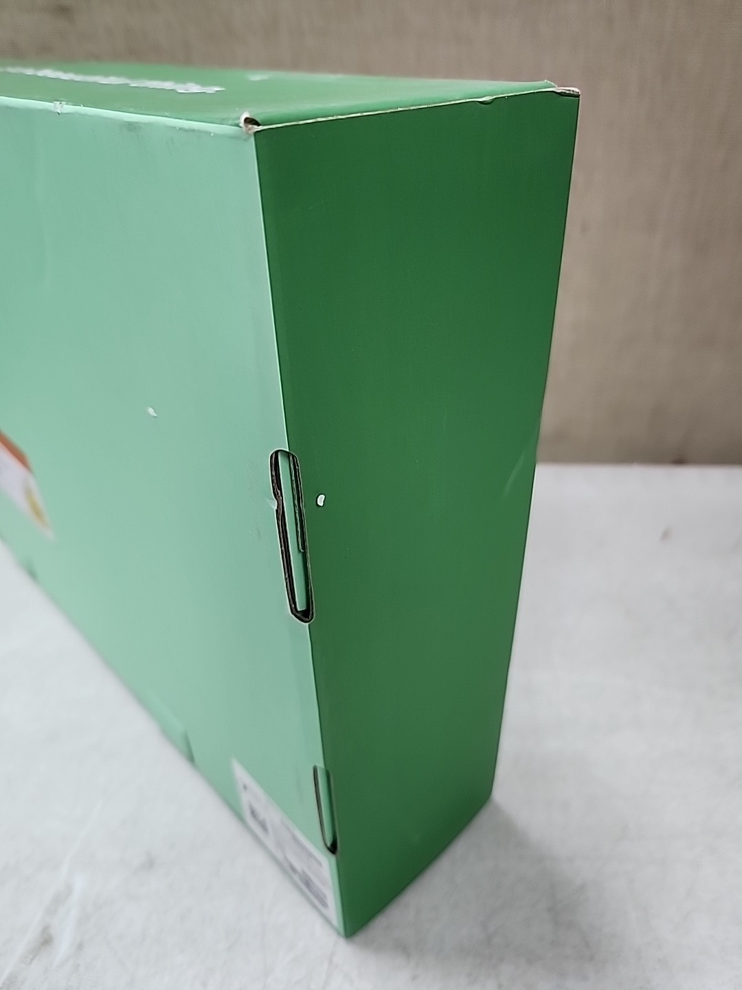 NEW Skylight Calender 15" Touchscreen Smart Calendar and Chore Chart - White