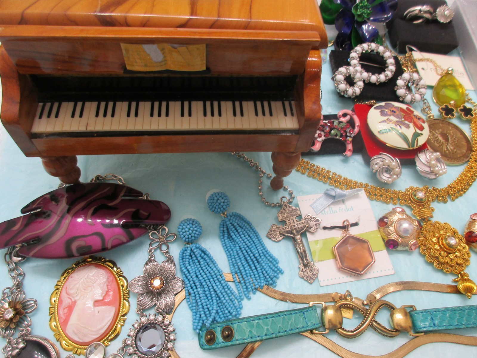 Vtg to Now Lot JEWELRY WEISS C.TRIFARI,925 Swiss Piano+Cameo Locket brooch,ring+