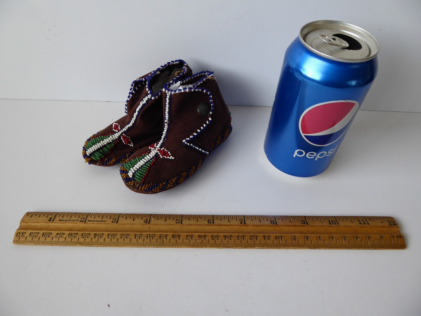 Antique Native American Indian Beaded Child's Moccasins