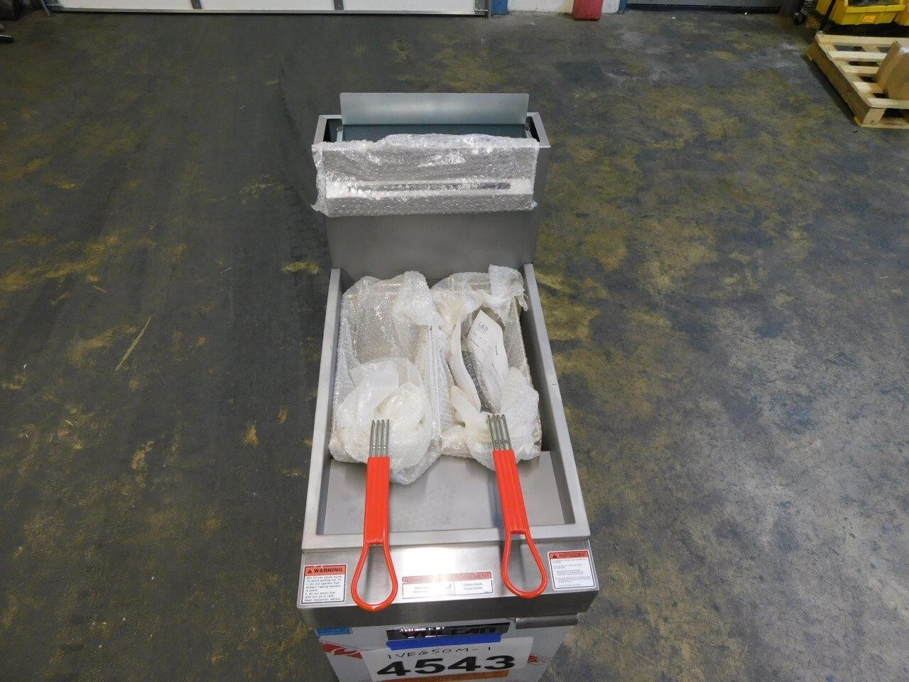 New S/D Vulcan 50 lbs Capacity Deep Fryer, Model: 1VEG50M-1 (2-In Stock)