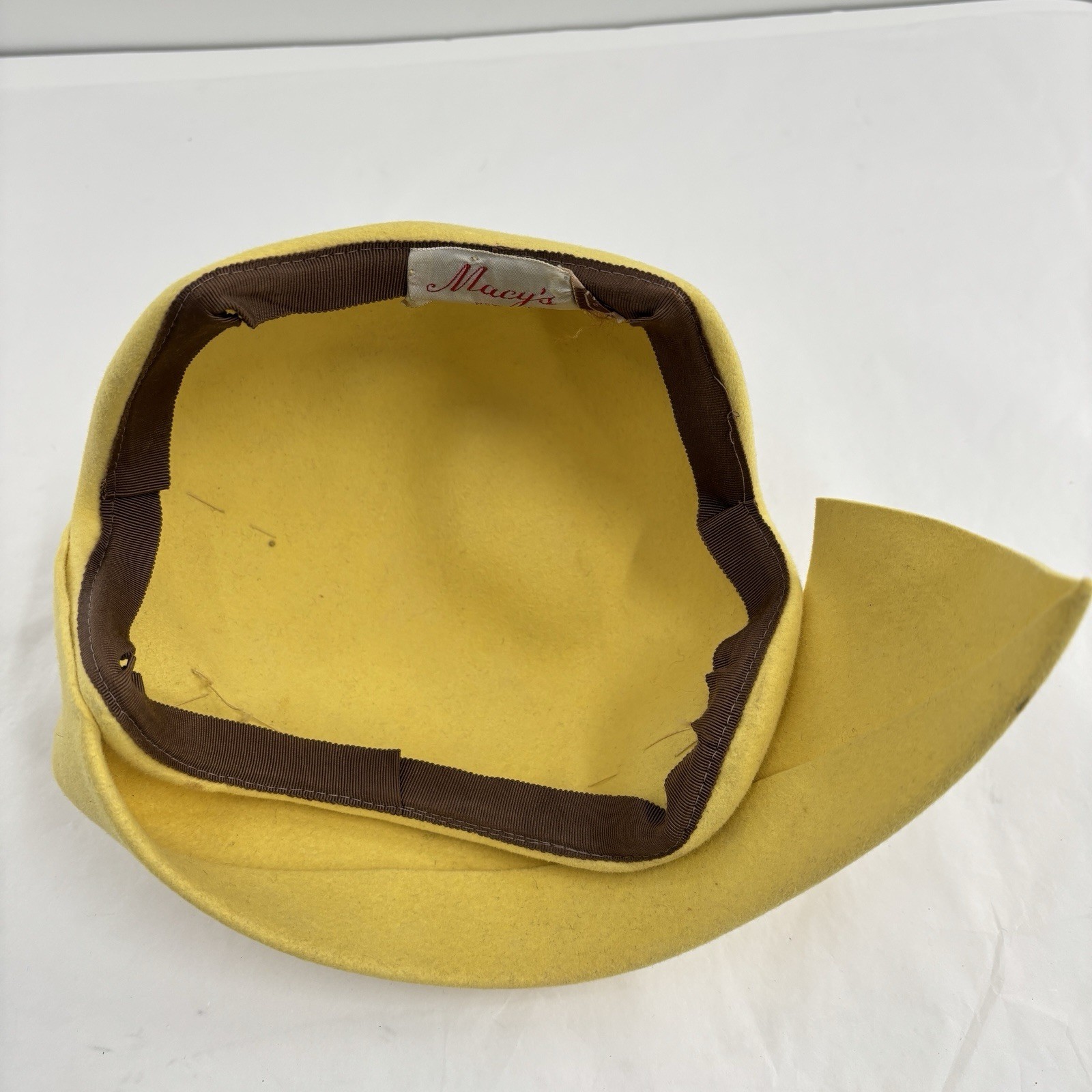 Vtg 60s Mustard Felt Tilt Hat Macy’s Mod Cocktail Jackie O Style