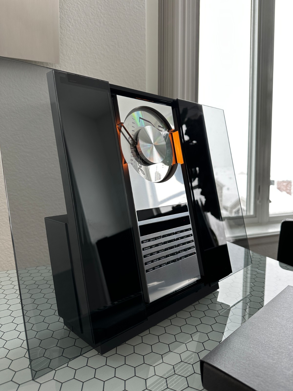 *** Bang & Olufsen B&O BeoSound 3000 CD player, Serviced - Flawless ***