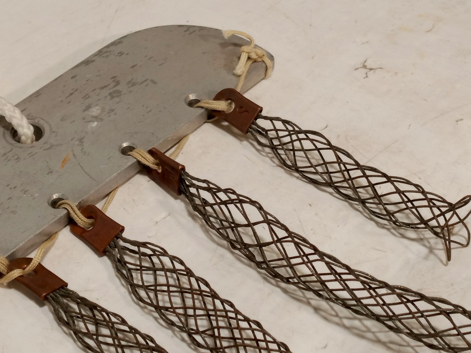 OSI finger trap traction set w/ table rail clamps, plates, 4 traps lot