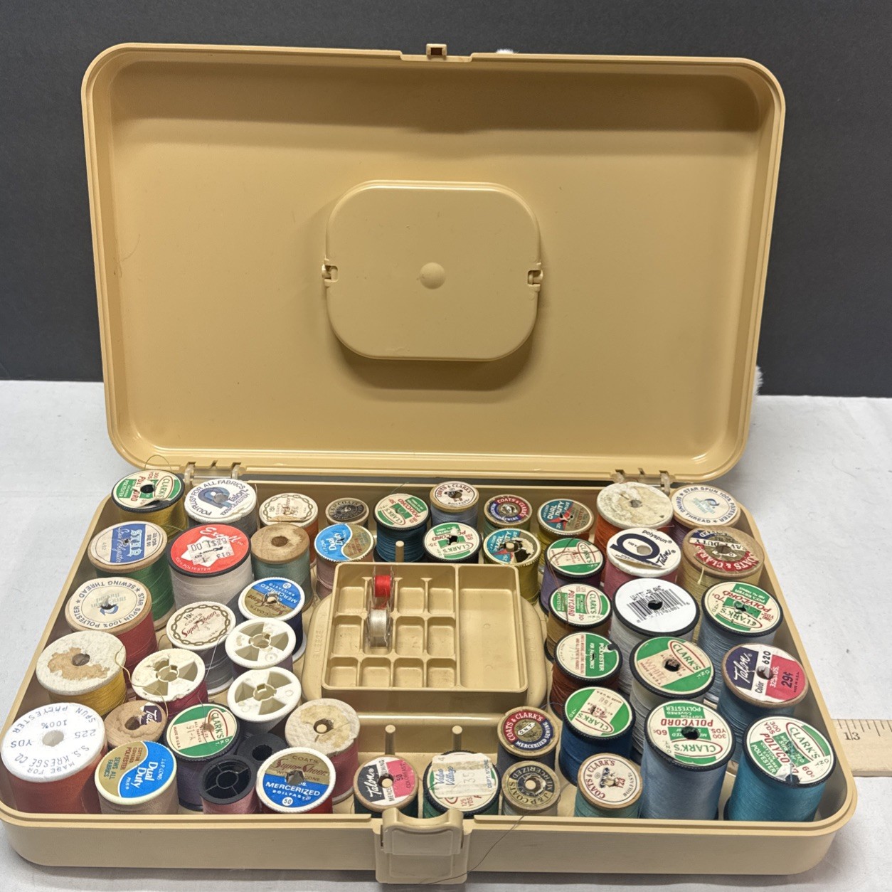 Vintage Wil-Hold Plastic Sewing Box Thread Case w/Handle and Thread Wilson