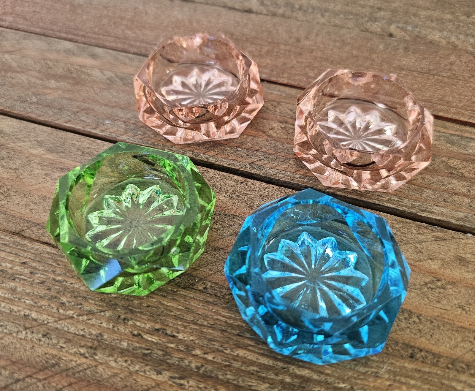 4 Hexagon Pastel Pressed Glass Salt Cellars W/ 2 Spoons