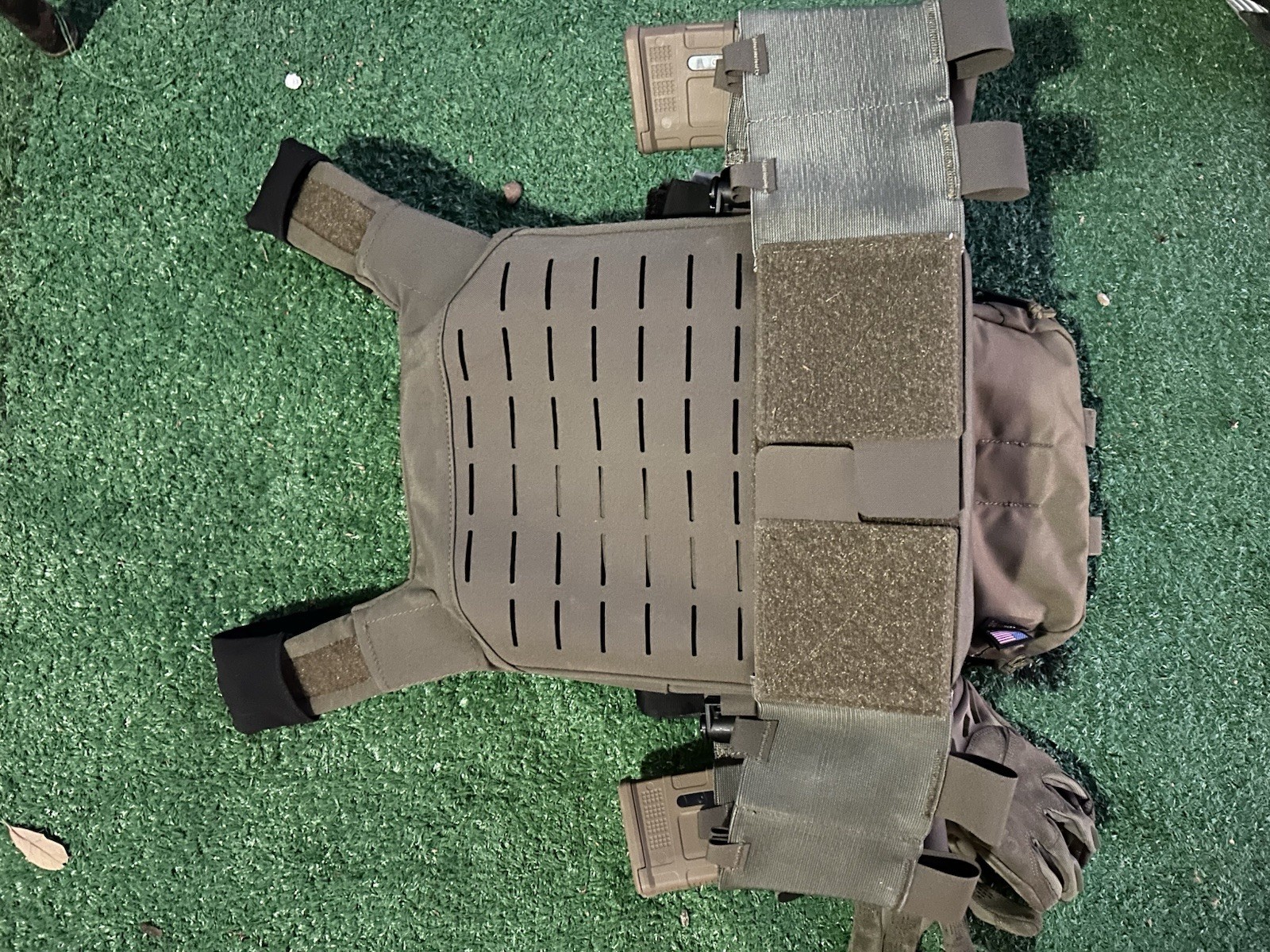 Otte Gear Slick Plate Carrier Ranger Green Size Medium With Extras TREX ARMS