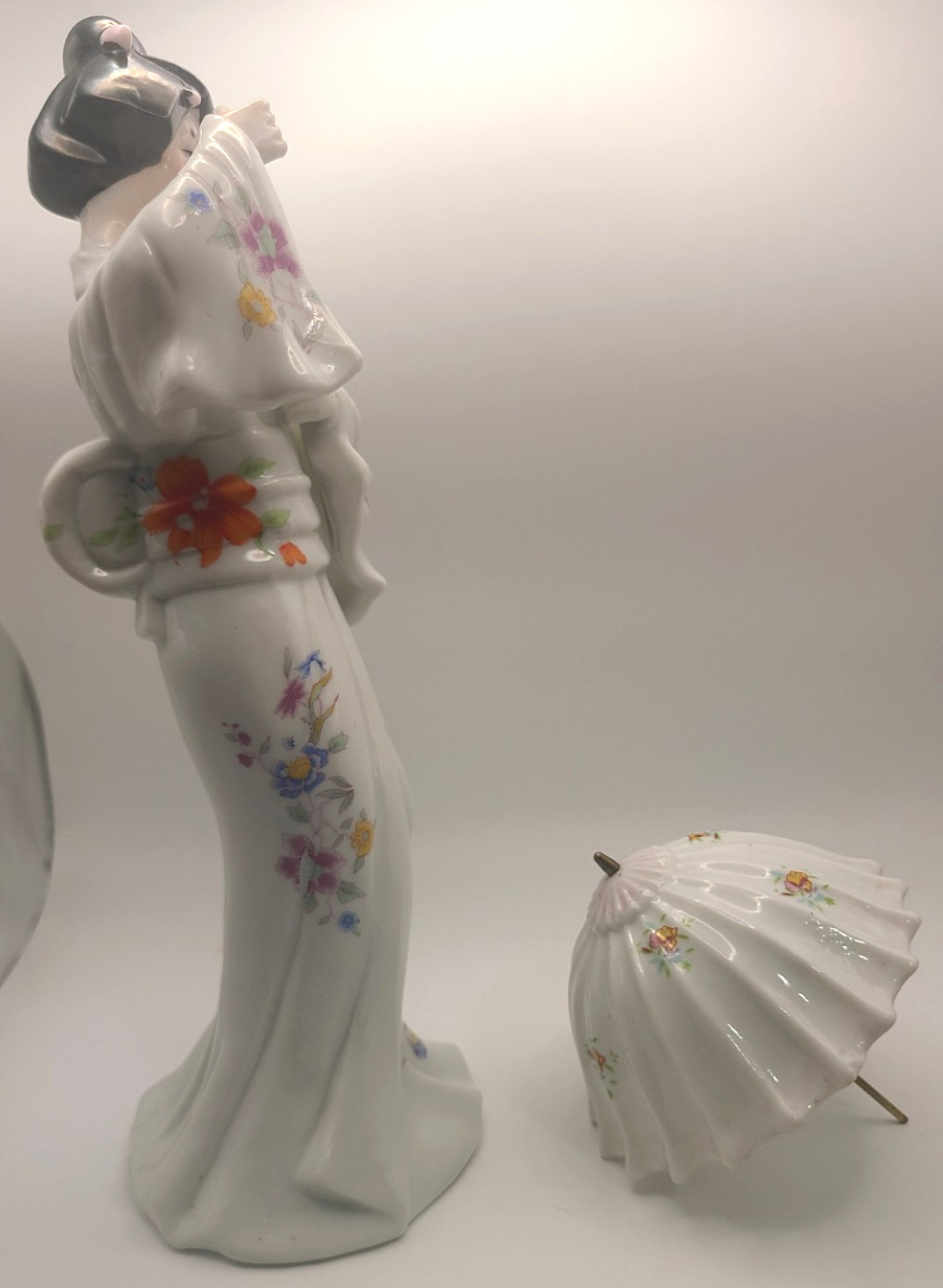 Vintage Japanese Geisha with Umbrella Floral Porcelain Statue 13" Unique