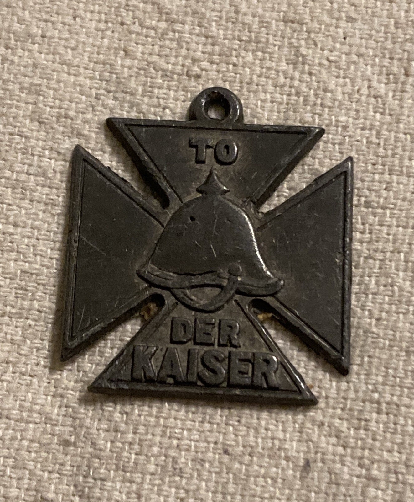 WW1 GERMAN TO DER KAISER IRON CROSS ANTI-GERMAN PROPAGANDA MEDAL BADGE LABEL ON