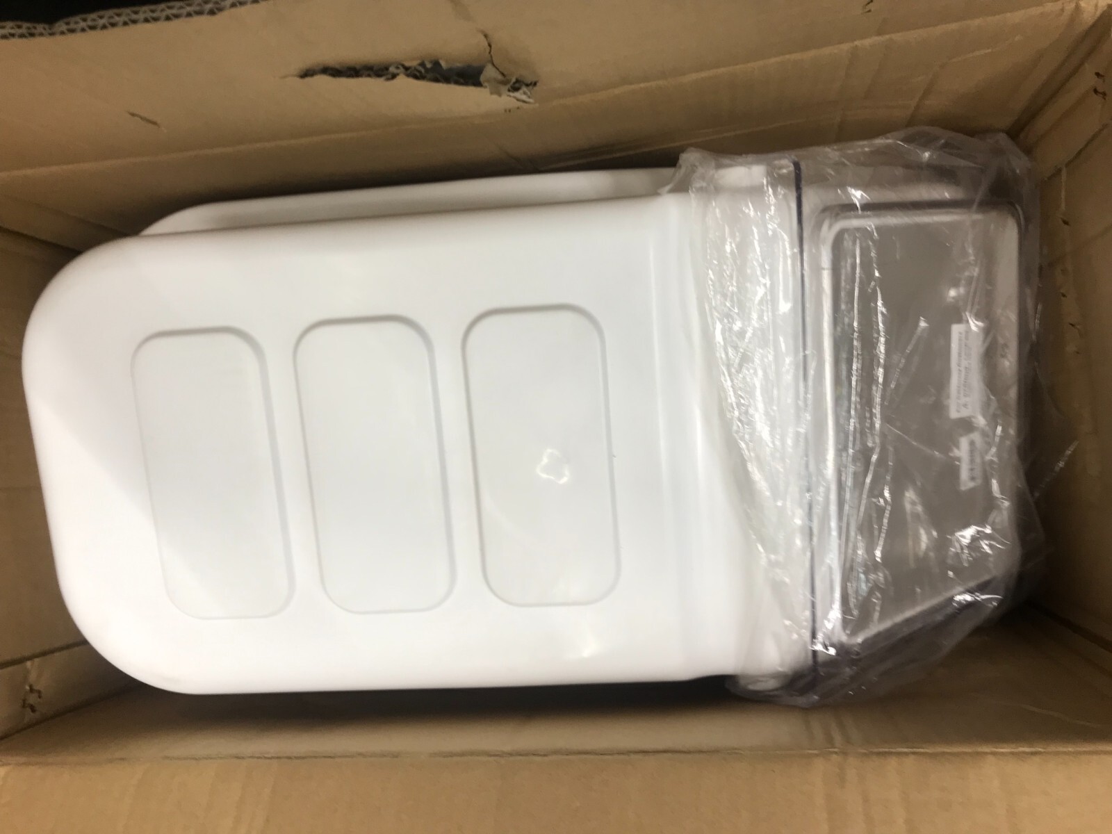 Winco Polypropylene 80 Cup Shelf Ingredient Bin 5 Gallon - Item # IB-5S