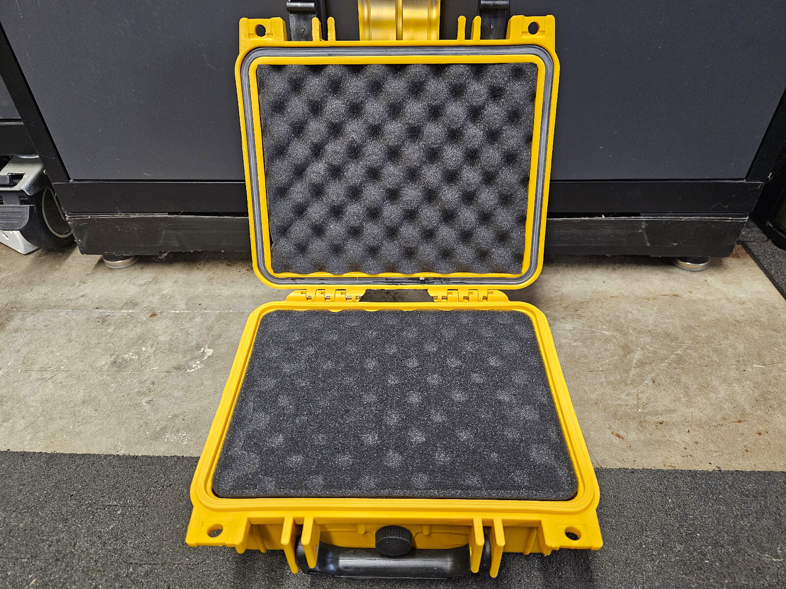 Customizeable Pick Pluck Foam Weatherproof Hard Case for Multimeters Fluke Flir