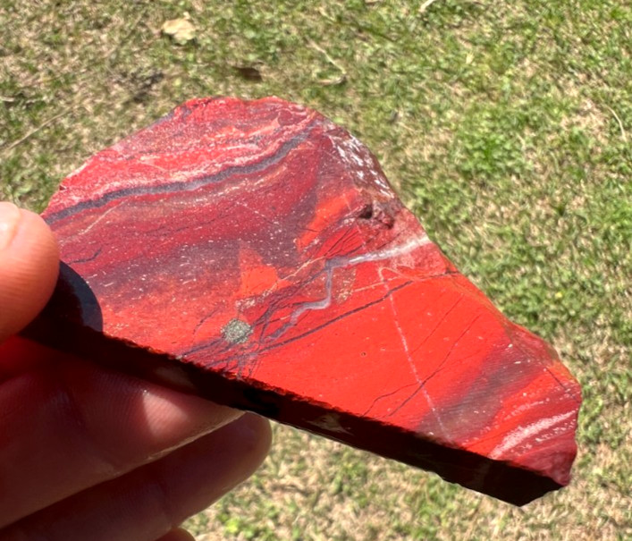 Beautiful Red Banded JaspAgate - ready for cabbing - 60g