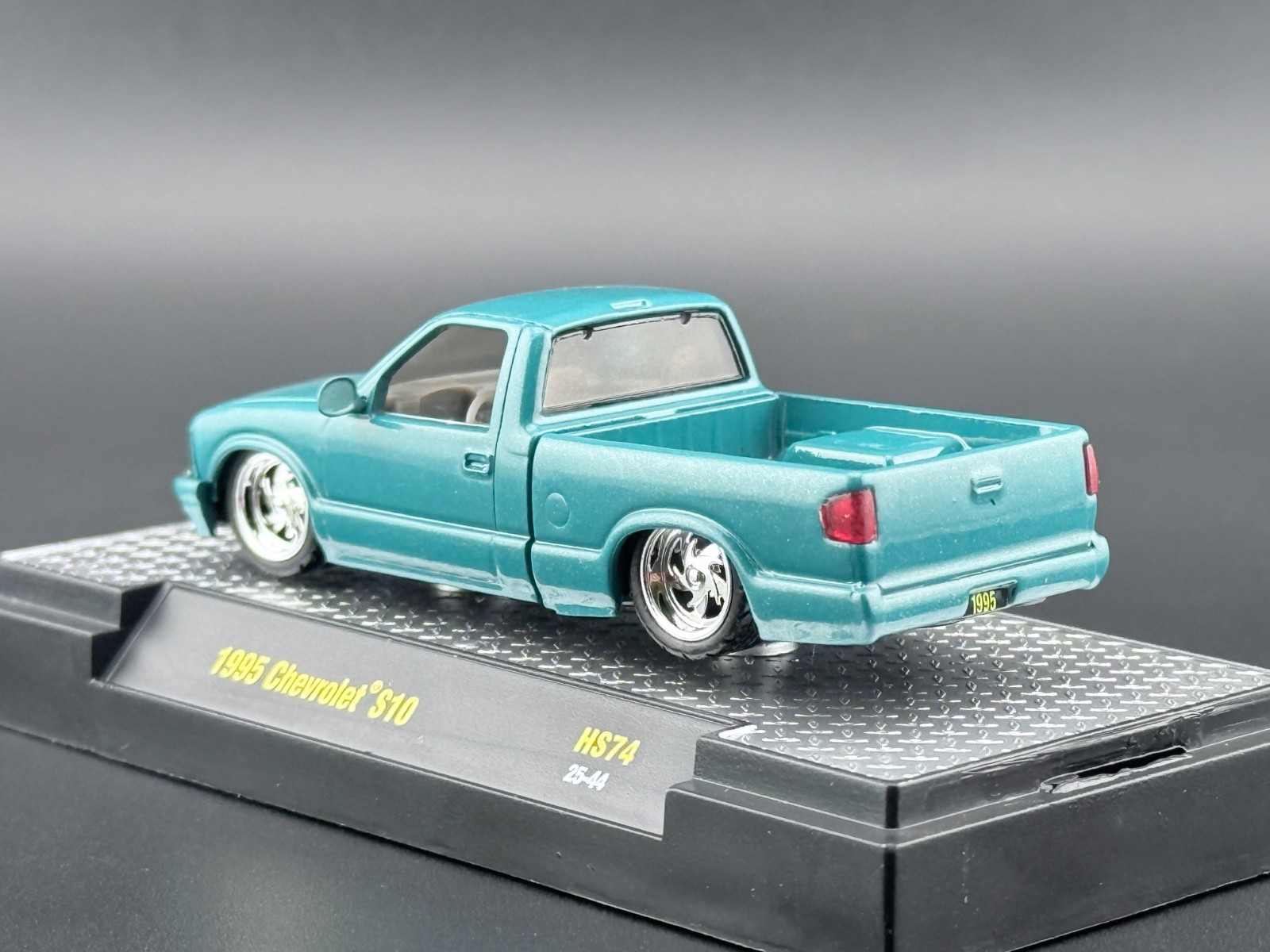 M2 1995 Chevrolet S10 Custom Hobby Exclusive 31500-HS74 1/64