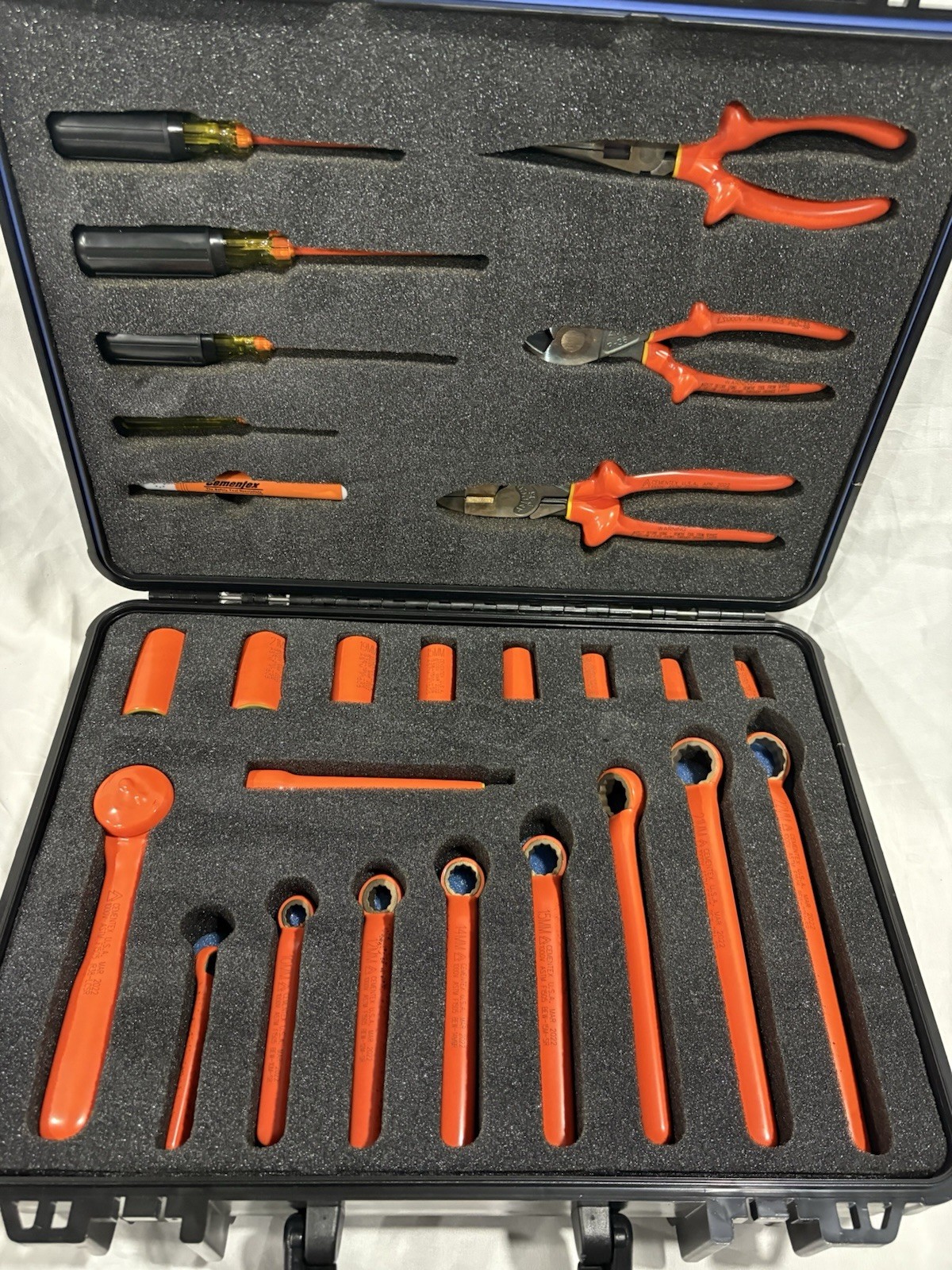 CEMENTEX DELUXE 27 PC METRIC INSULATED 1000 WATT HIGH VOLTAGE TOOL SET