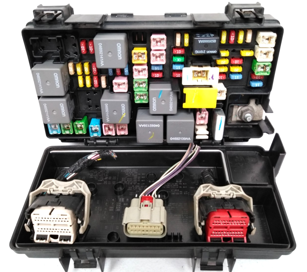 04692300AB Dodge 2009 Nitro Jeep Liberty Fuse Box Integrated TIPM TEMIC OEM H75