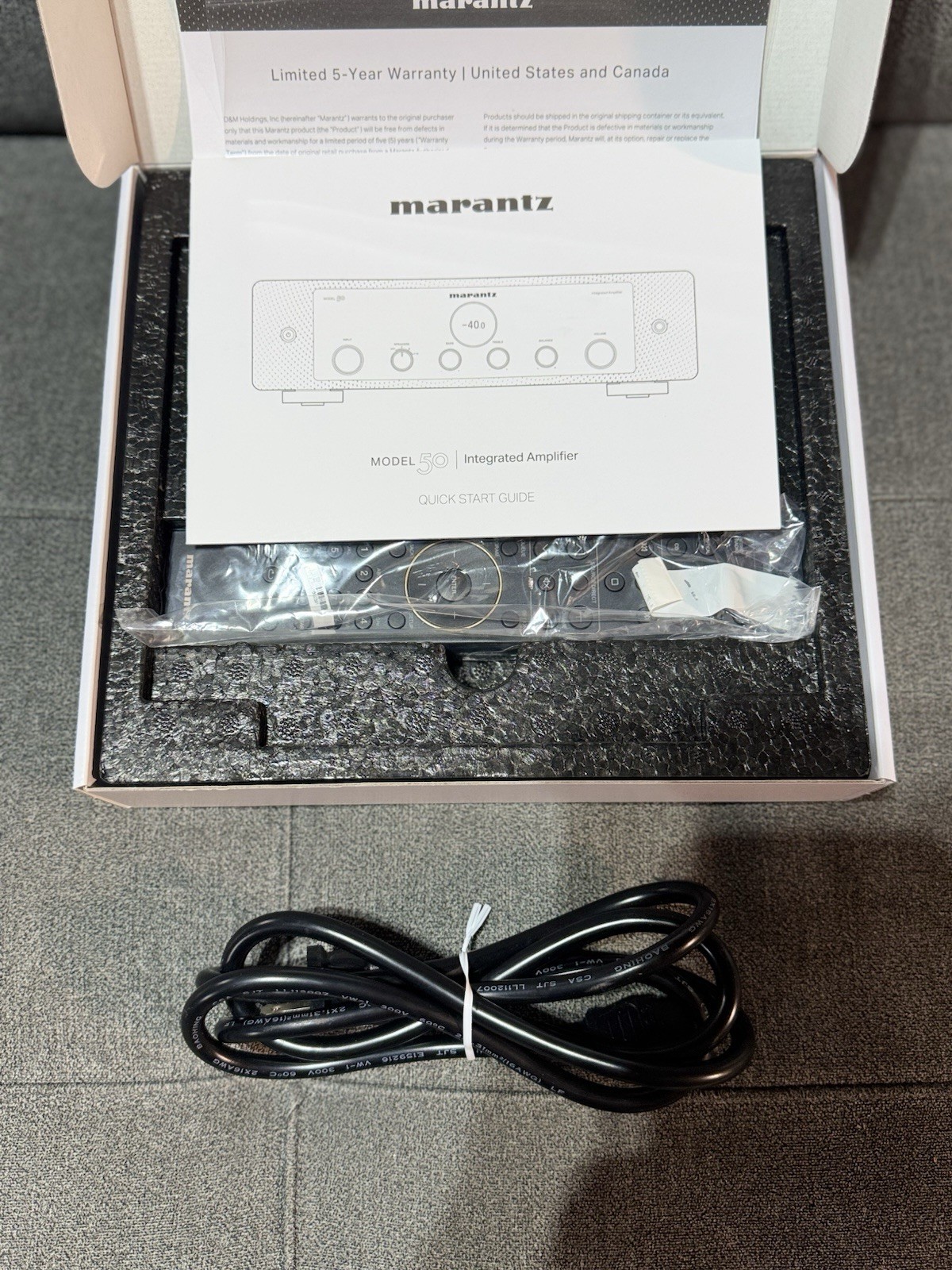 Marantz Model 50 Stereo Integrated Amplifier - Black - Excellent Condition!!