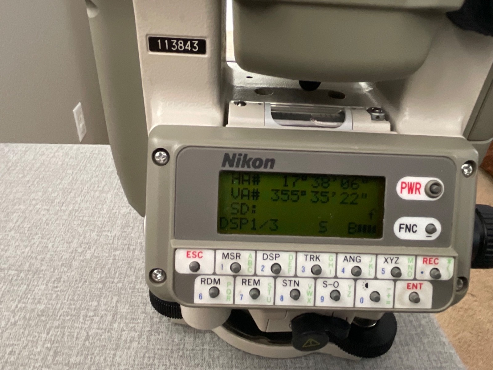 Nikon DTM-420 Surveying Total Station 2 Battery, charger + Case