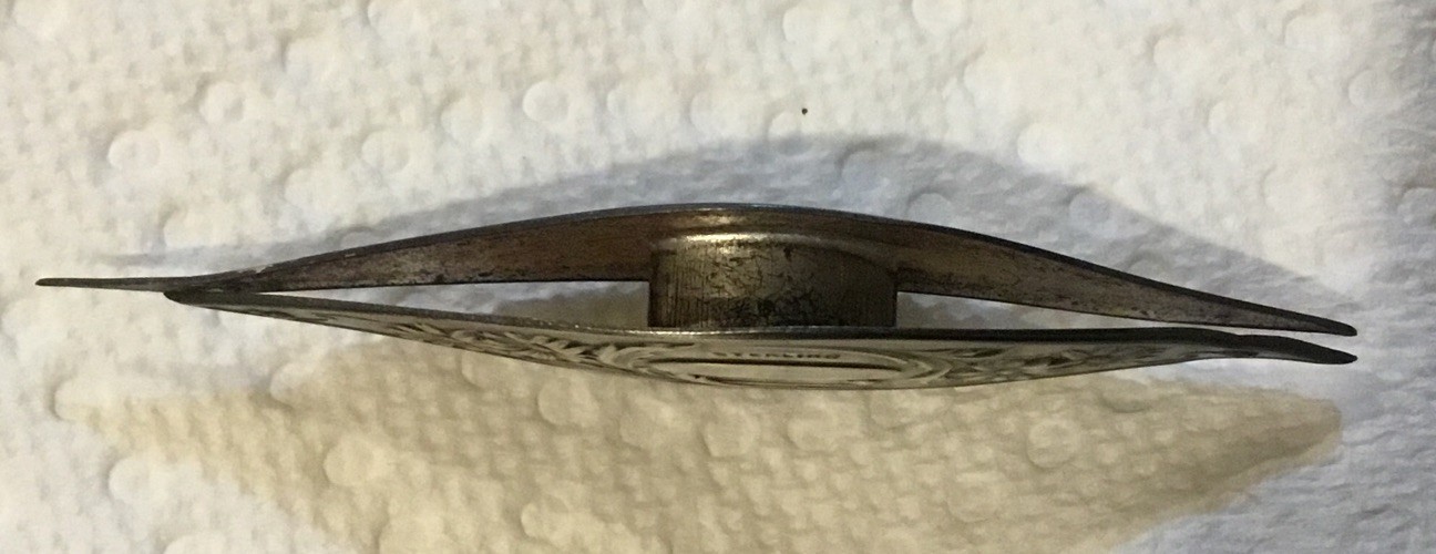 Antique Tatting Shuttle Tool Floral Daisy Design