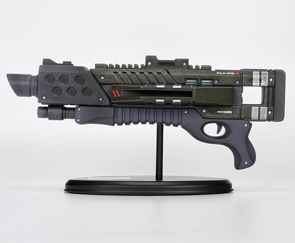 Mass Effect Desktop M-300 Claymore Heavy Shotgun Miniature Replica Figure NIB