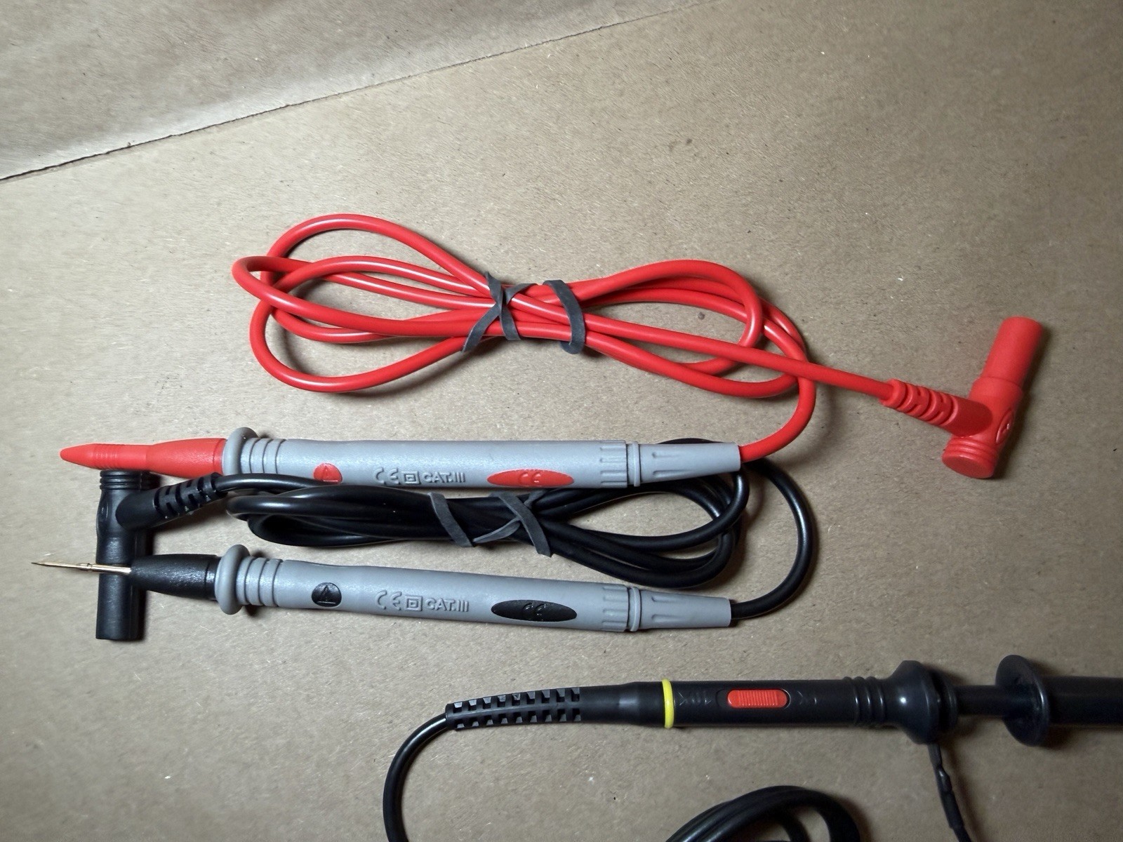 ZT-702S Digital Oscilloscope Multimeter AC DC Voltmeter Ammeter Ohmmeter 10MHz