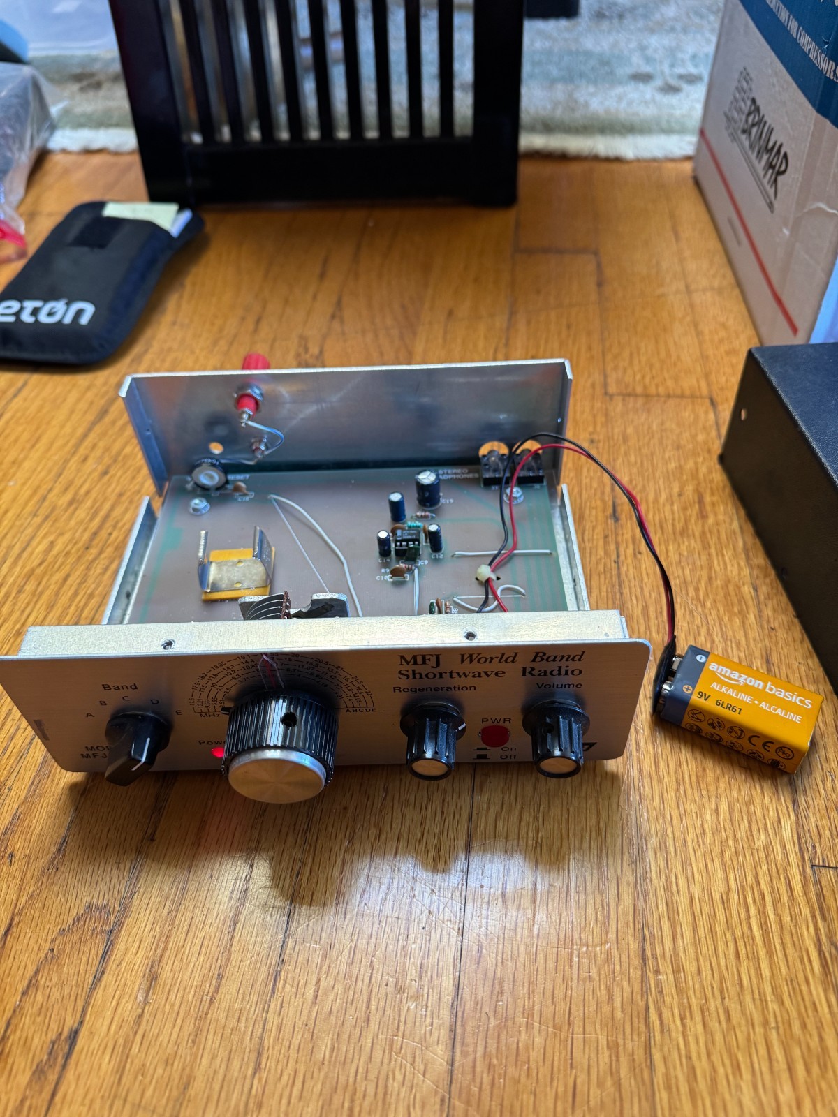 MFJ-8100 Shortwave Radio WORLD WIDE RECEIVER HAM #2