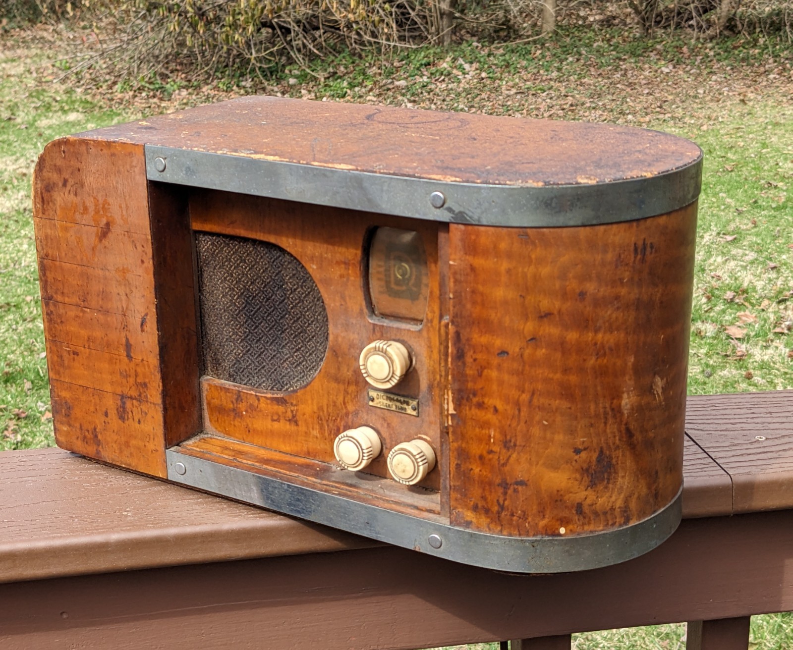 Very RARE 1930s Fada Tabletop Radio, Cork and Chrome Trim, Tambour Door