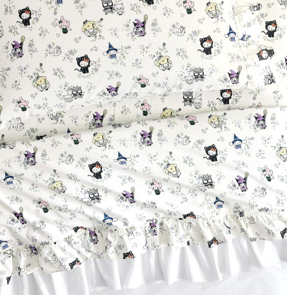 Pottery Barn Kids HELLO KITTY Friends HALLOWEEN TWIN Sheet Set Organic NEW