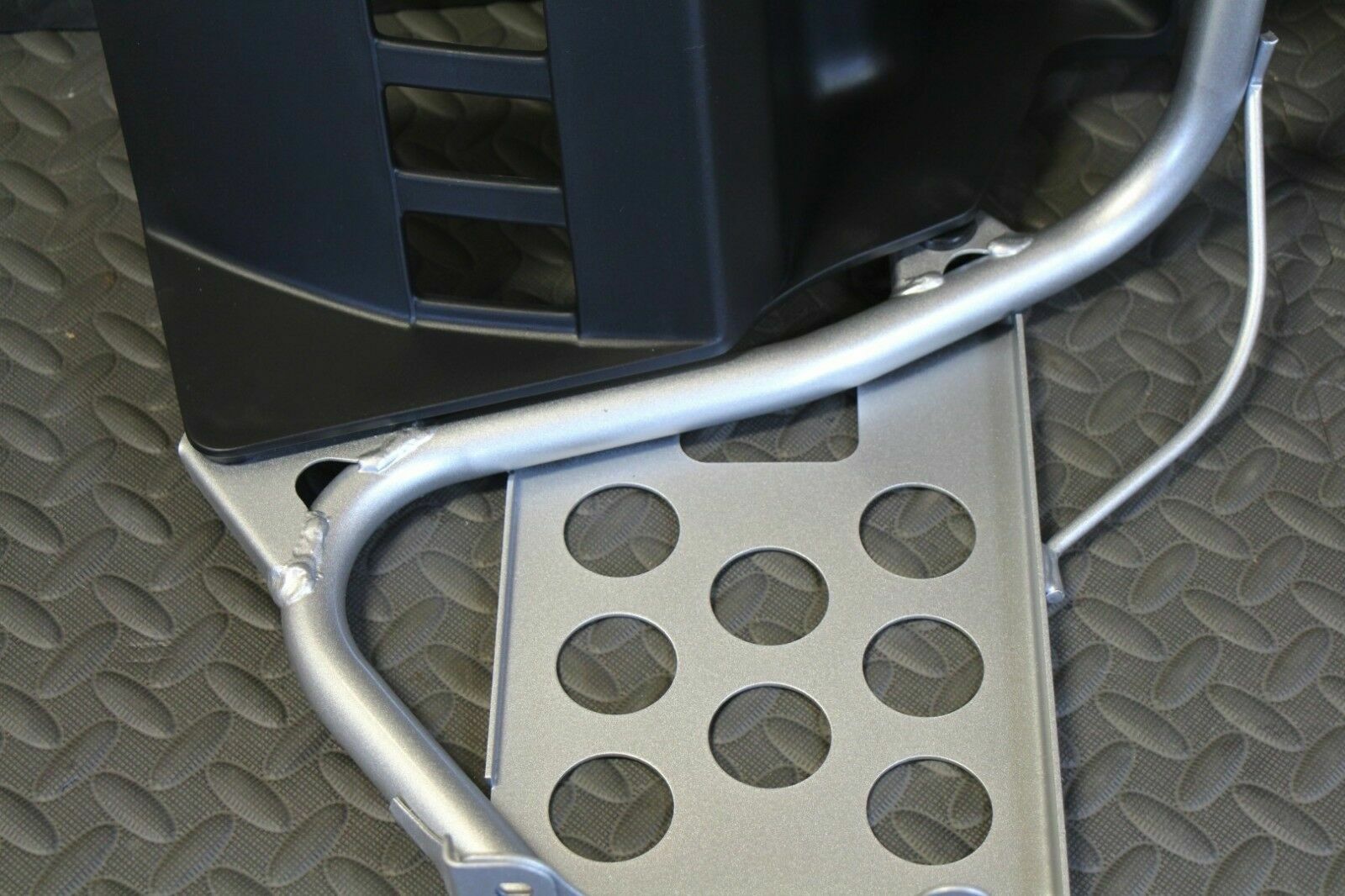 NEW Silver Heel Guards footrest Yamaha Banshee left + right nerf bars plastic