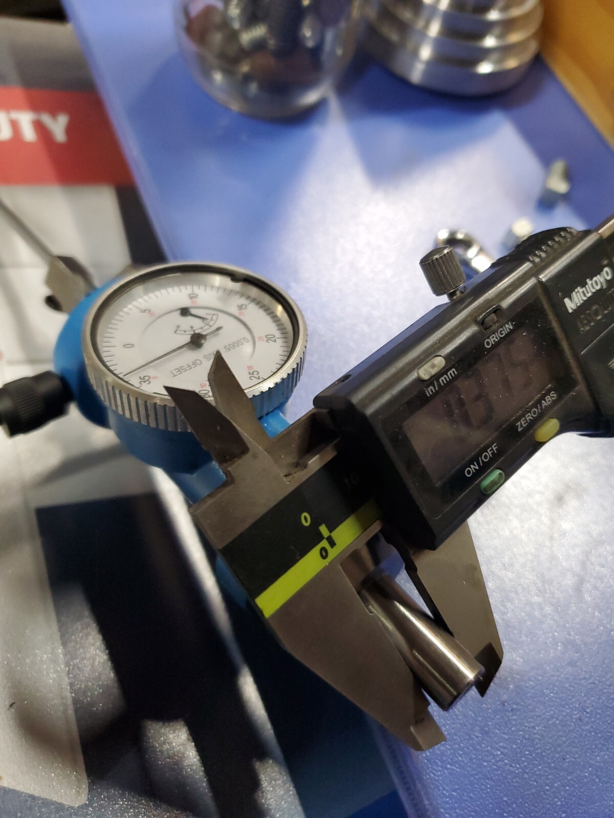 Coaxial Indicator Holder