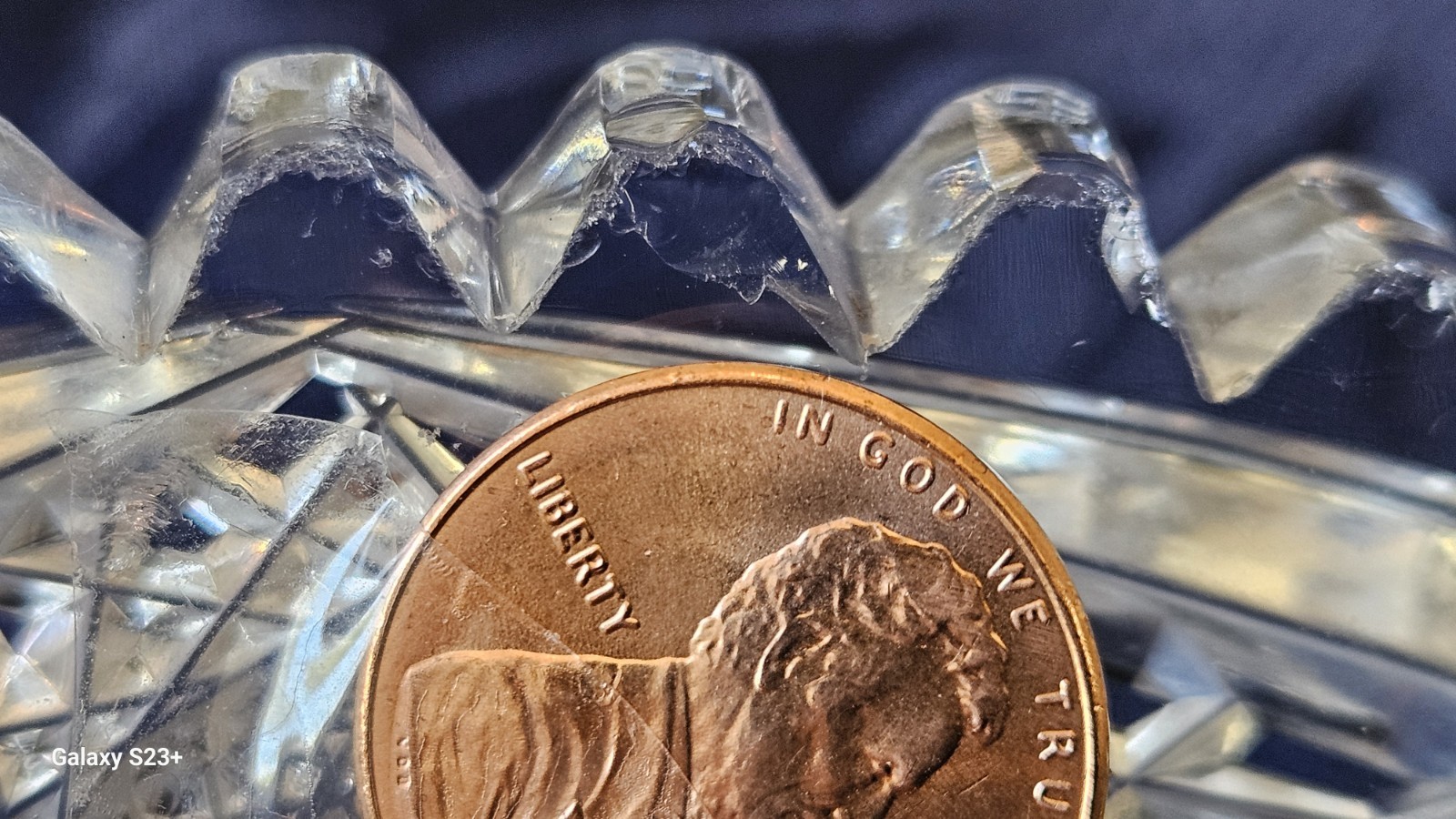 Hawkes "Aberdeen" pattern American Brilliant Cut Glass low dish w sawtooth Rim