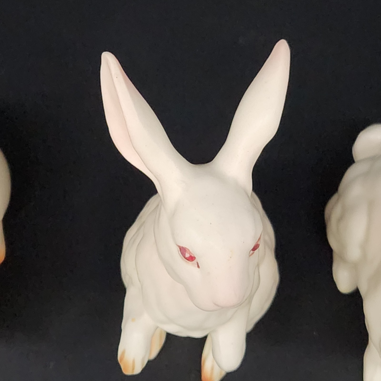 Set Of 3 Vtg Ceramic Lefton White Bunnies Rabbits H7143 & H880 Pink Eyes Easter
