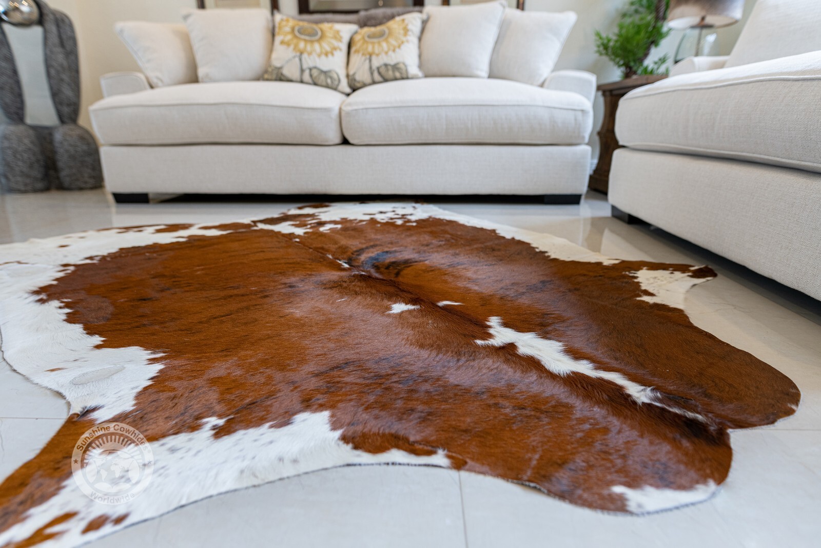Real Cowhide Rug Brindle Tricolor White Belly - Size 6x7-8’