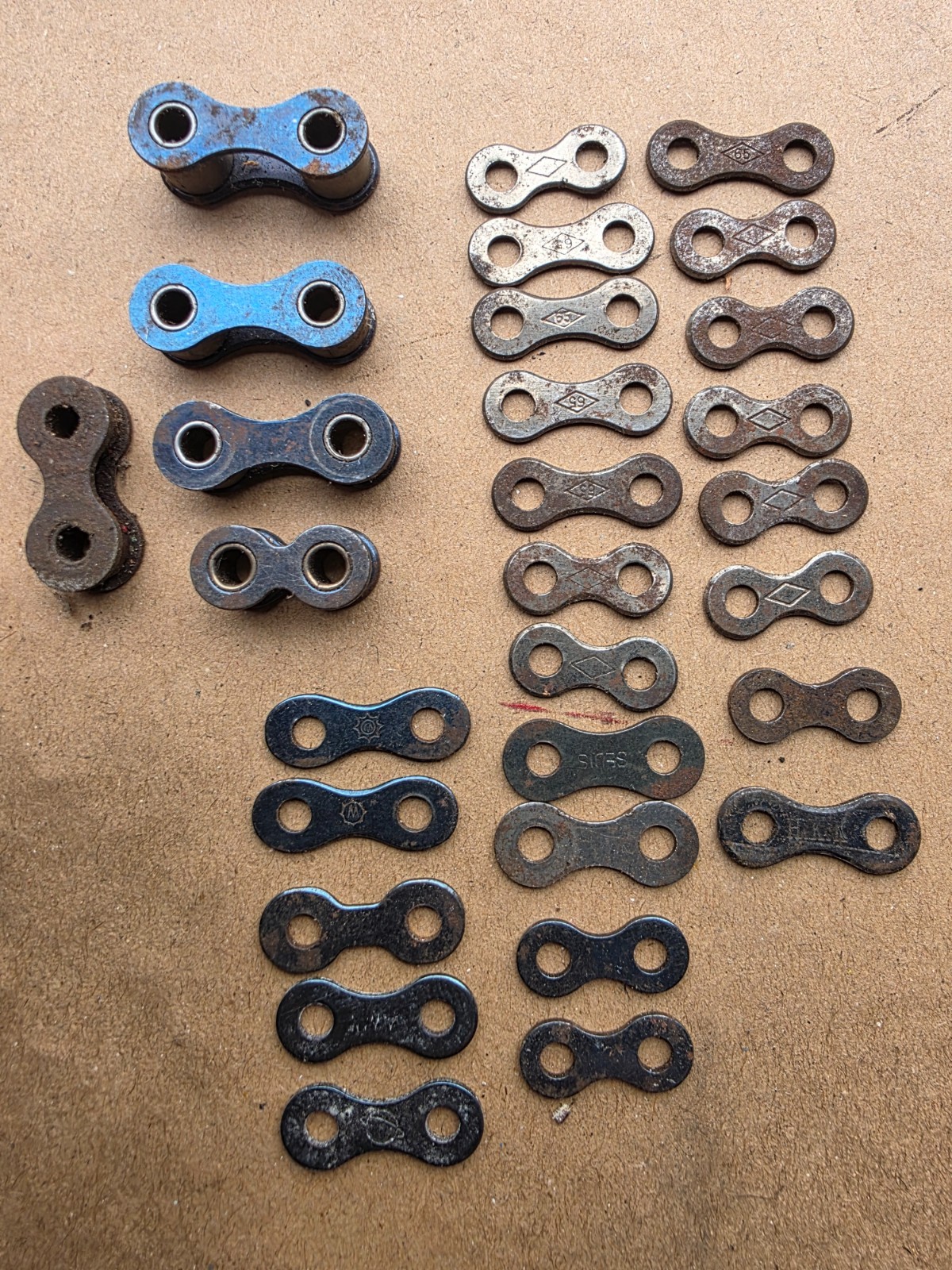 VINTAGE BICYCLE CHAINS PARTS LOT DIAMOND HEAR IT SNAP UNION SKIPT TOOTH ETC