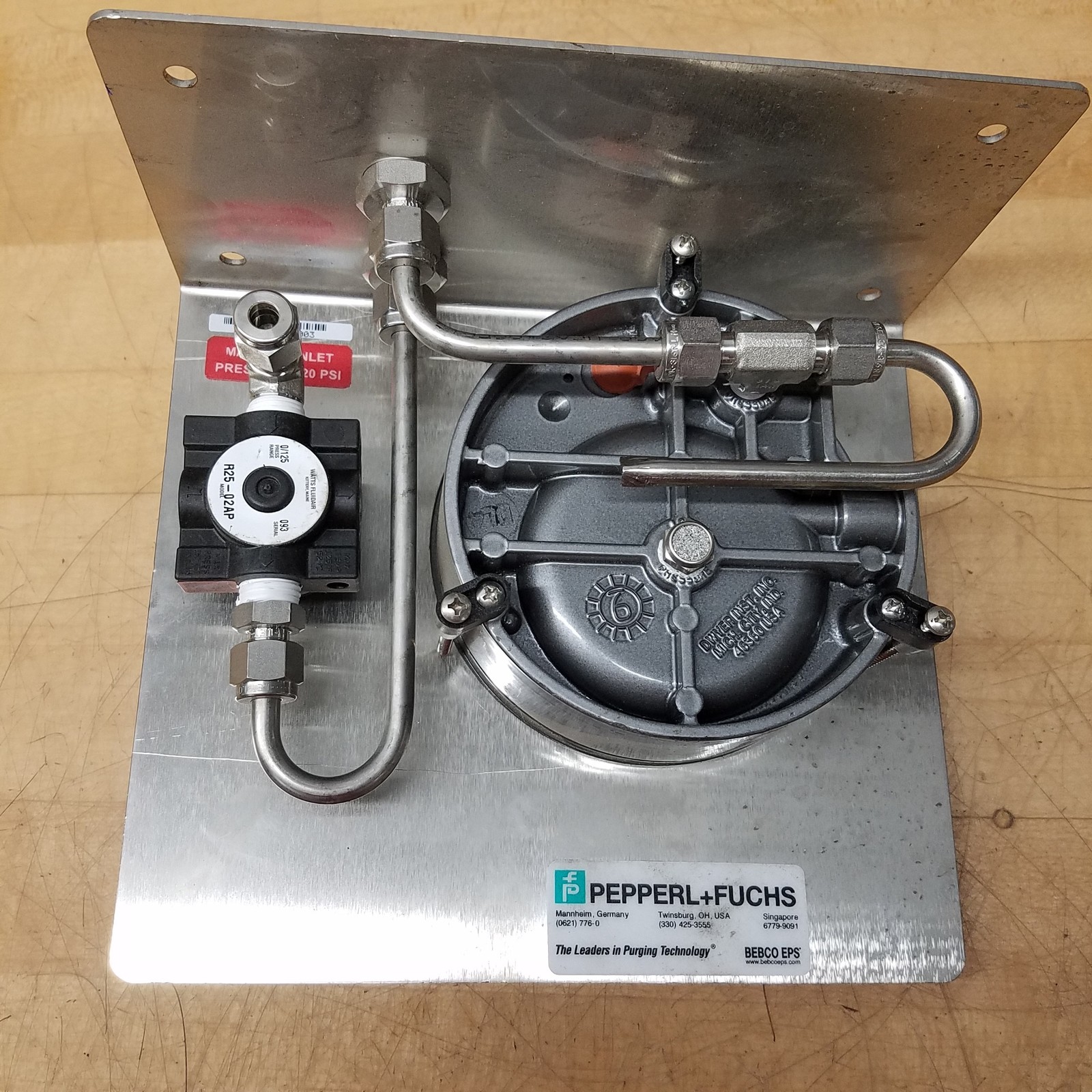 Pepperl+Fuchs 1001A-LPS-CII Type Y or Z Purge and Pressurization System - USED