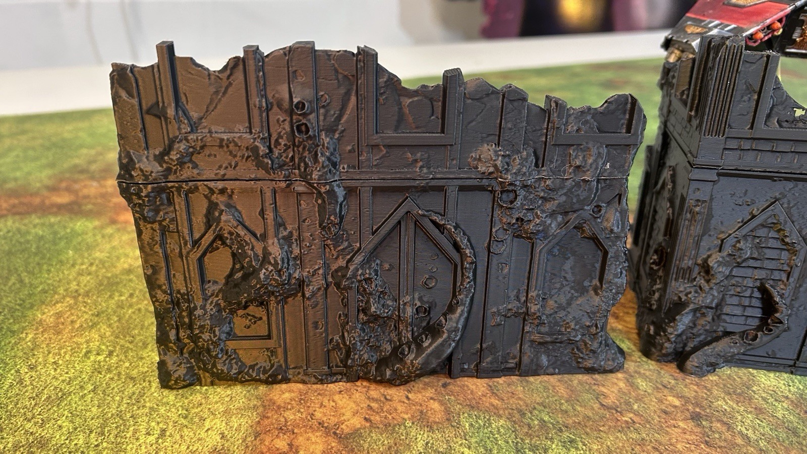 Tabletop Terrain - Infected Ruins - Perfect for Warhammer 40K/Fantasy: 12 pcs