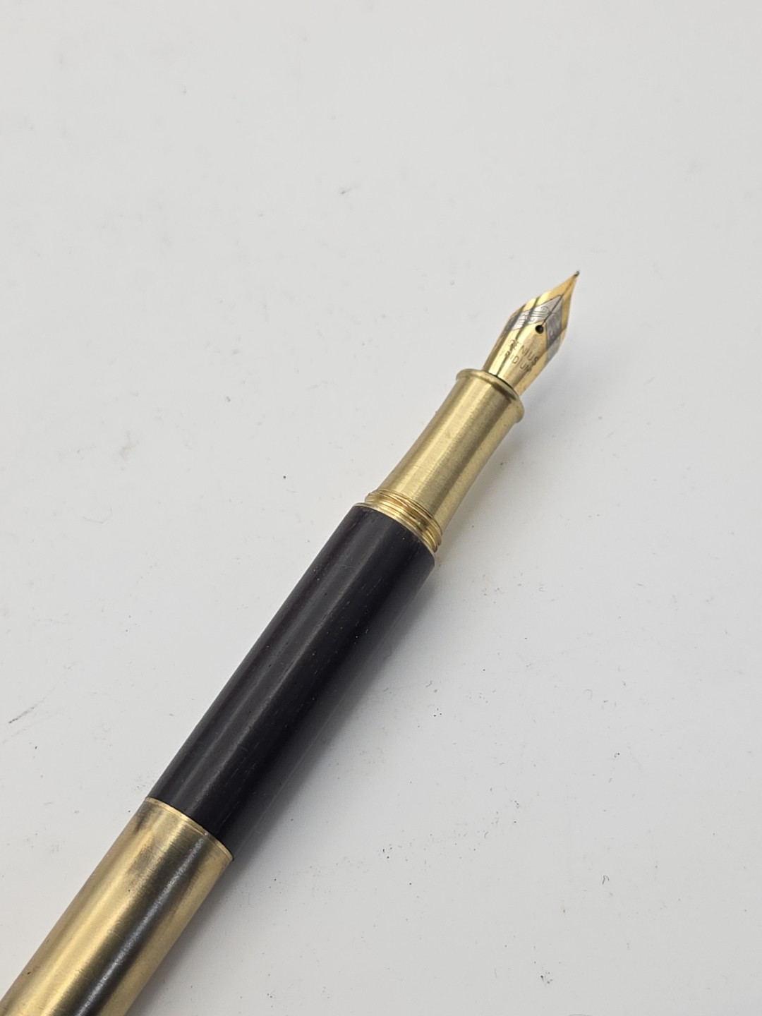 Breitling fountain pen brass Cap Classic writing pen