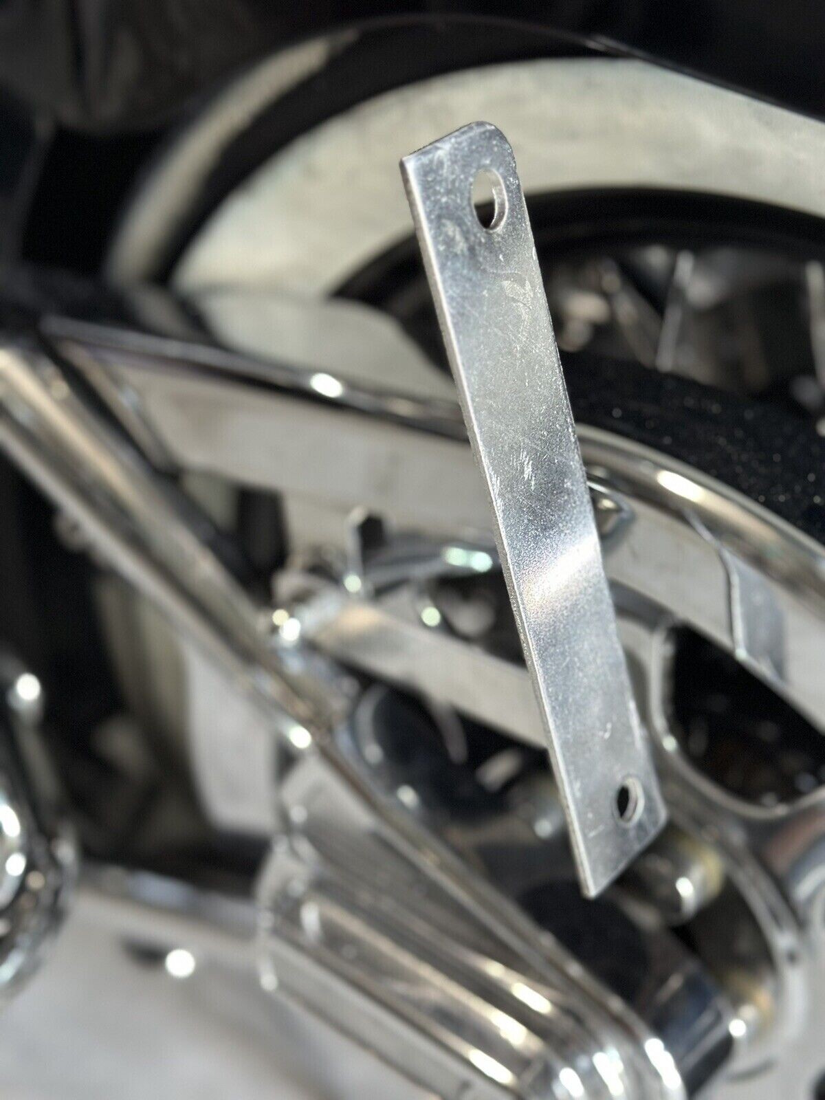 Side License Plate Relocation Bracket for HARLEY-DAVIDSON SOFTAIL & SPRINGER New