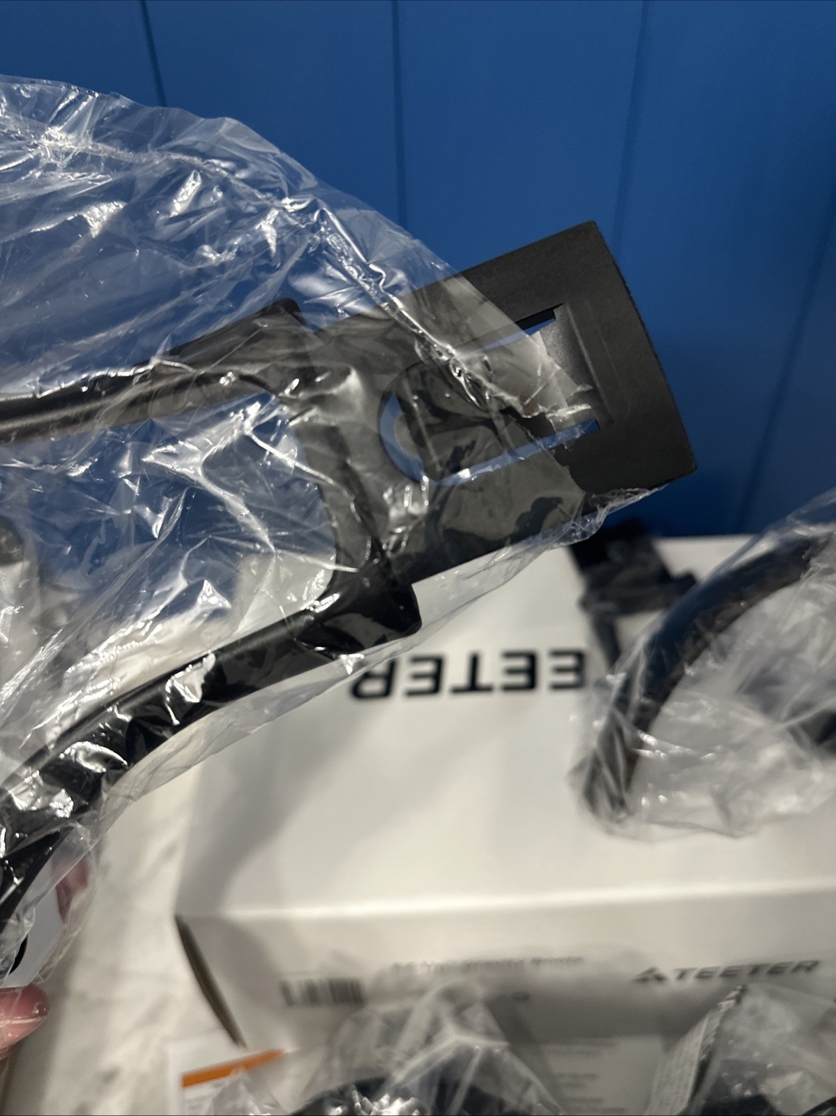 Teeter EZ-Up Gravity Boots for Inversion Decompression Stretching OPEN BOX