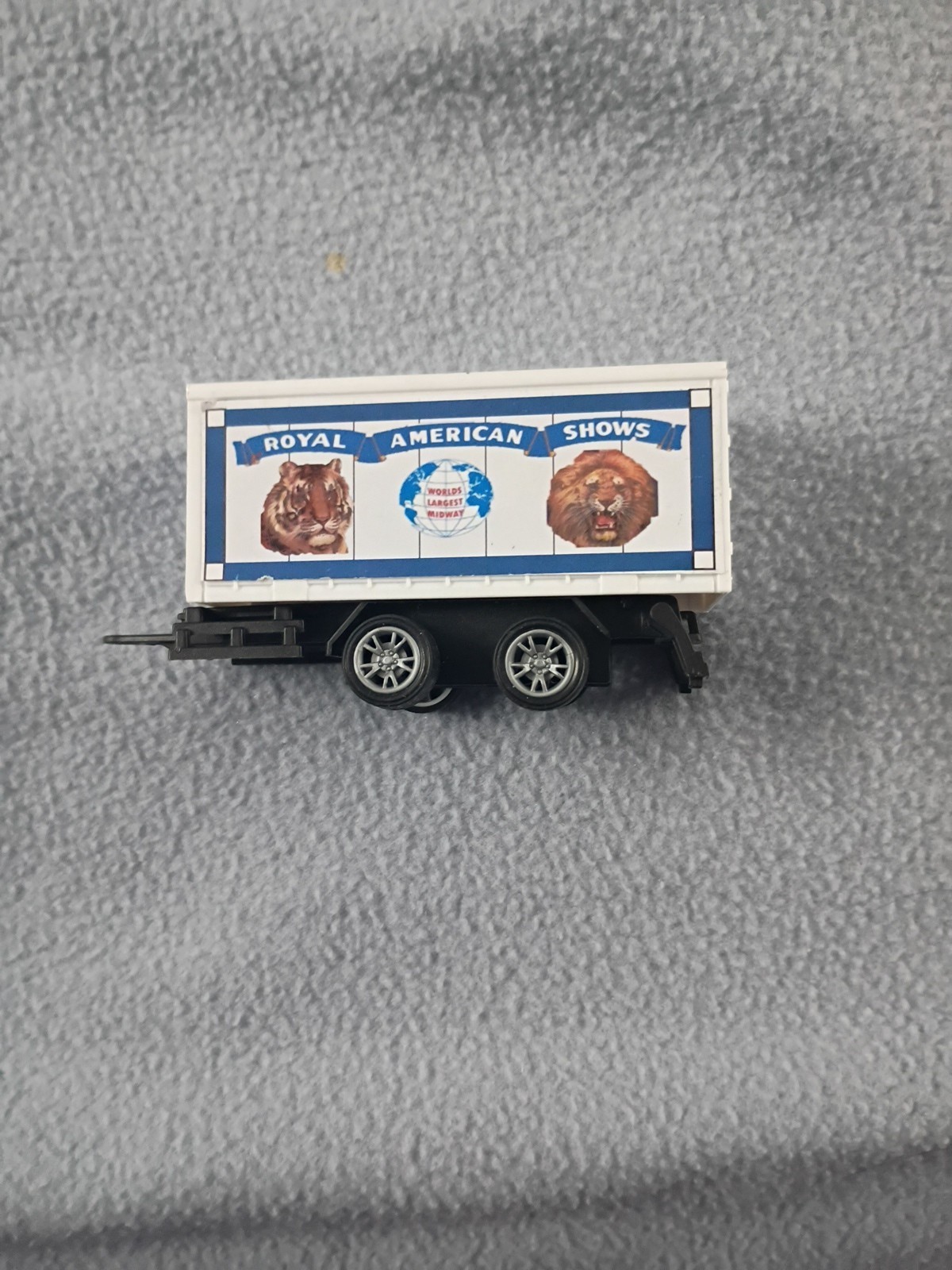 5 Different HO Scale Circus Wagons