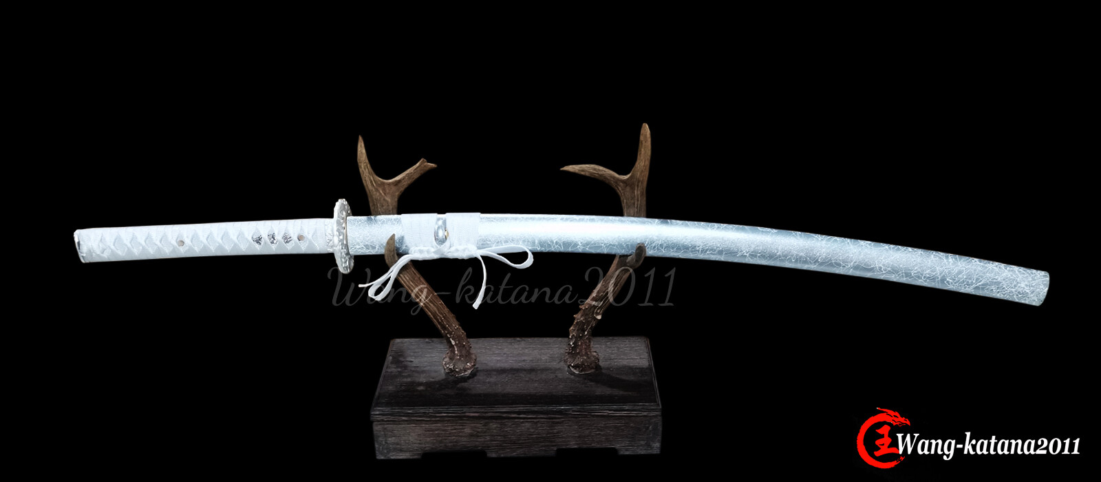 Elegant Silver Dragon Katana Clay Tempered T10 Japanese Samurai Functional Sword