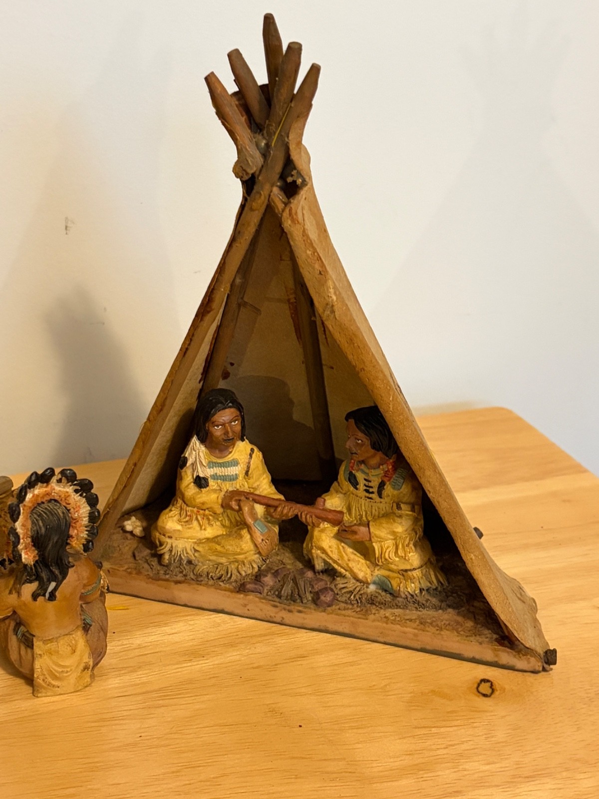 Native American Family w/ Chief Teepee Opens Cooking Working Hinged 16"x 9" NICE