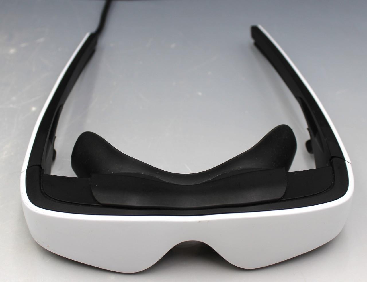 Zeiss Cinemizer OLED Portable Video Glasses Working