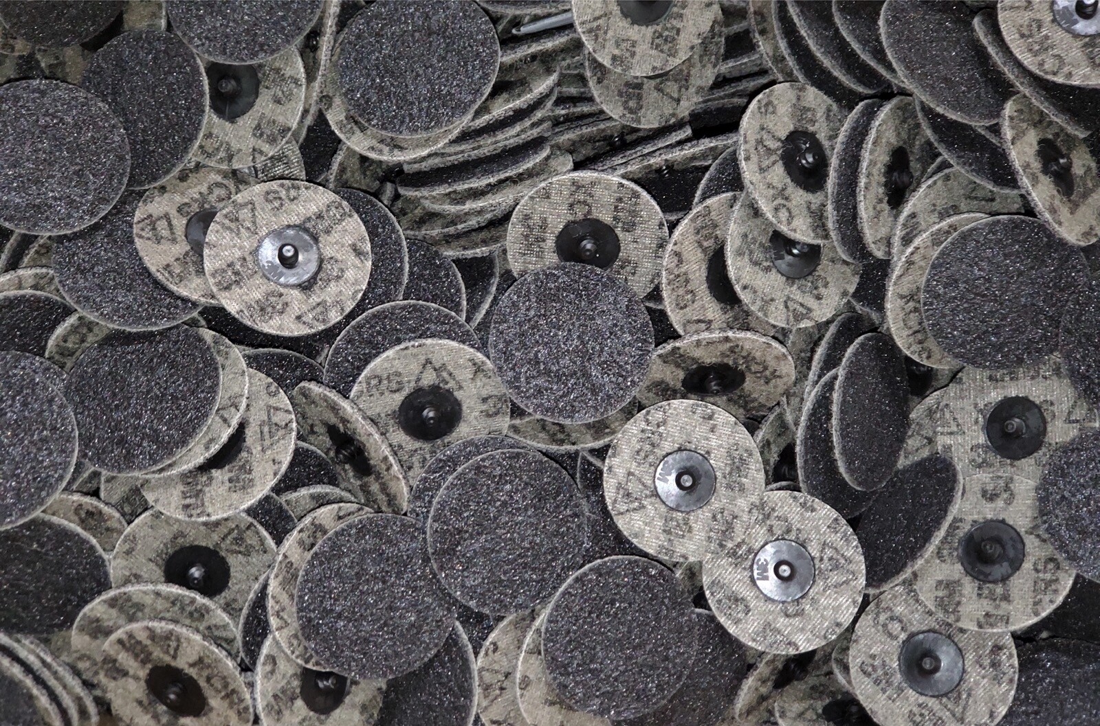 (50) 3” Scotch-Brite Roloc TR PRECISION Surface Conditioning Disc Extra Coarse