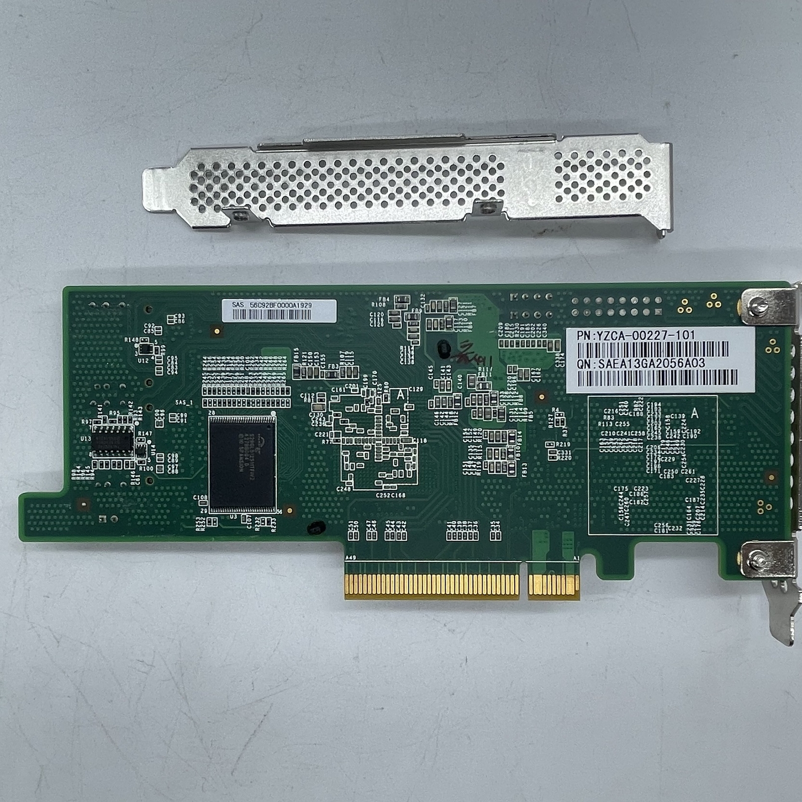 9207-8i PCIE3.0 6Gbps HBA LSI FW:P20 IT Mode ZFS FreeNAS unRAID 2* SFF-8087