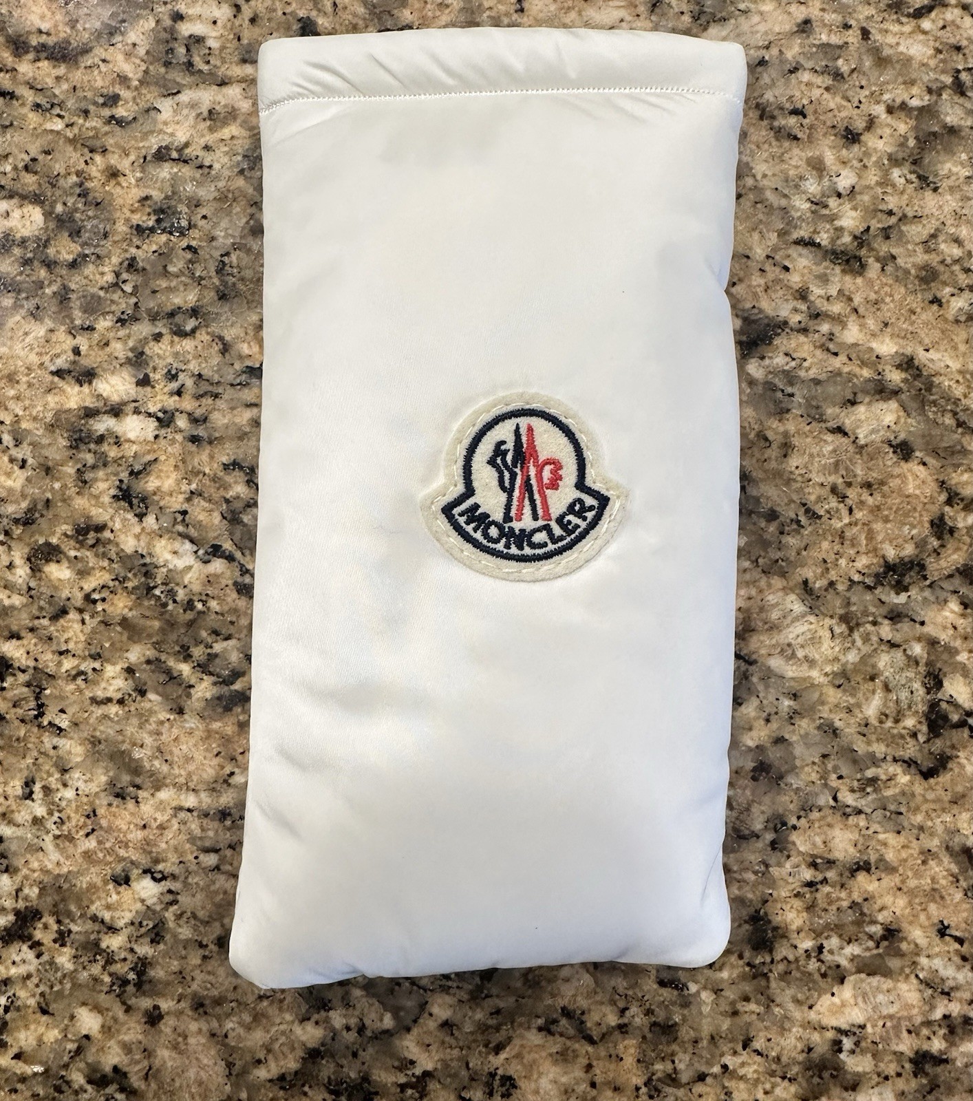 BRAND NEW MONCLER WHITE AUTHENTIC EYEGLASSES SUNGLASSES POUCH CASE AND BOX