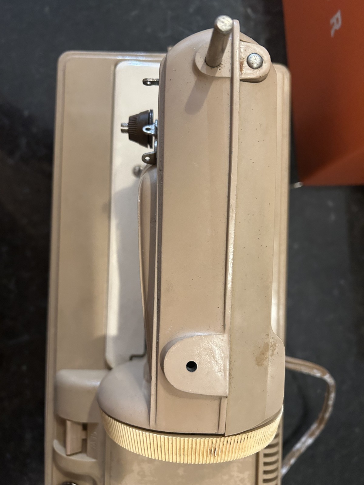 Vintage Singer Sew Ready Portable Sewing Machine w/ Case Works