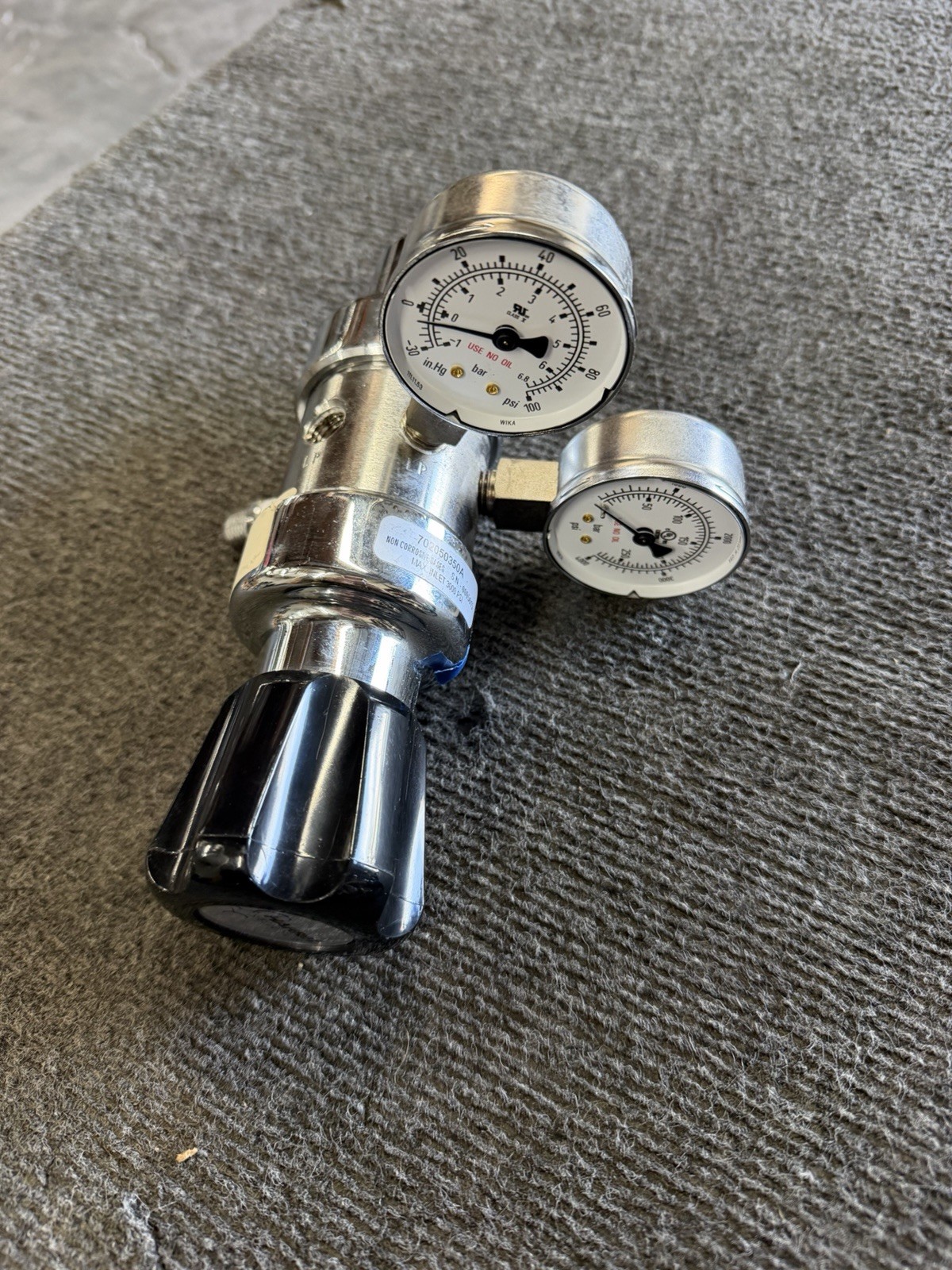 Lot of 3 High Purity Stainless Steel Pressure Regulators Matheson AirGas Harris