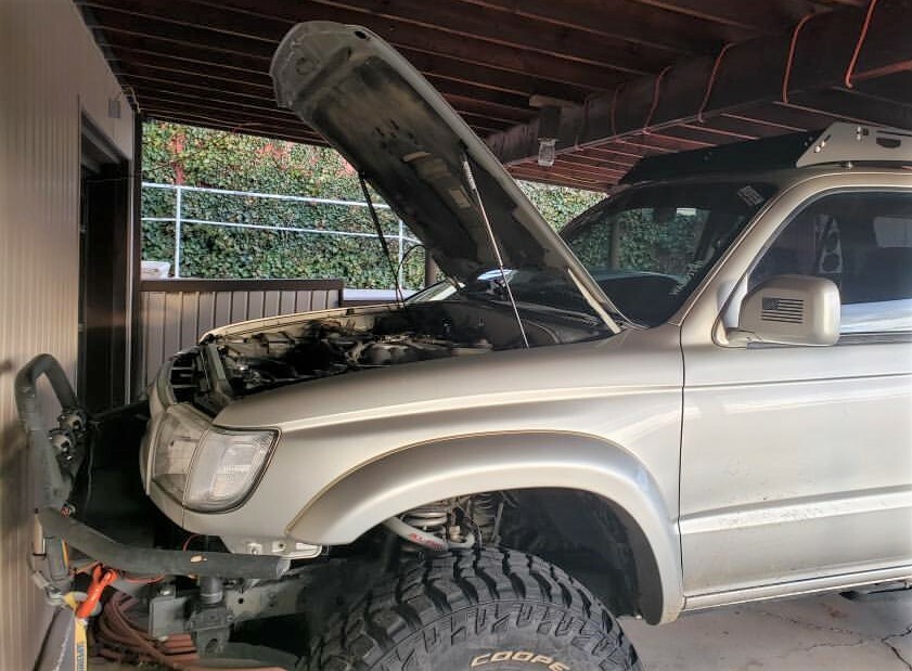 Hood Strut Kit for '96-'02 Toyota 4Runner (High Lift) by Spiker Engineering