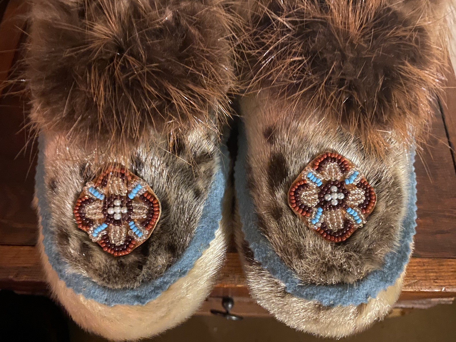 Native American Indian Bead Moccasins Vtg Leather Fur Hand Made Inuit Eskimo