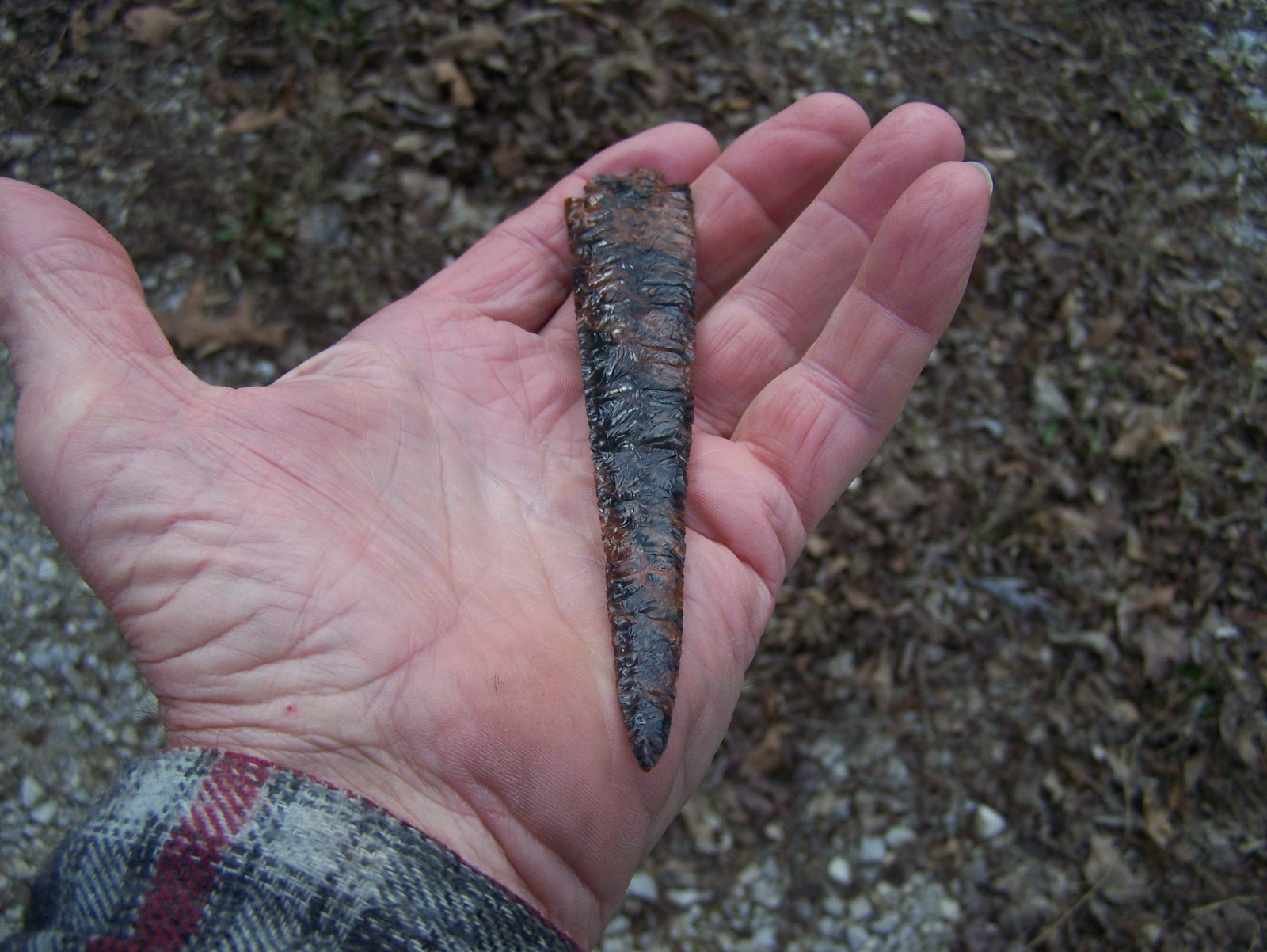 Large thin mahogany obsidian arrowhead reproduction artifact! (Read listing)