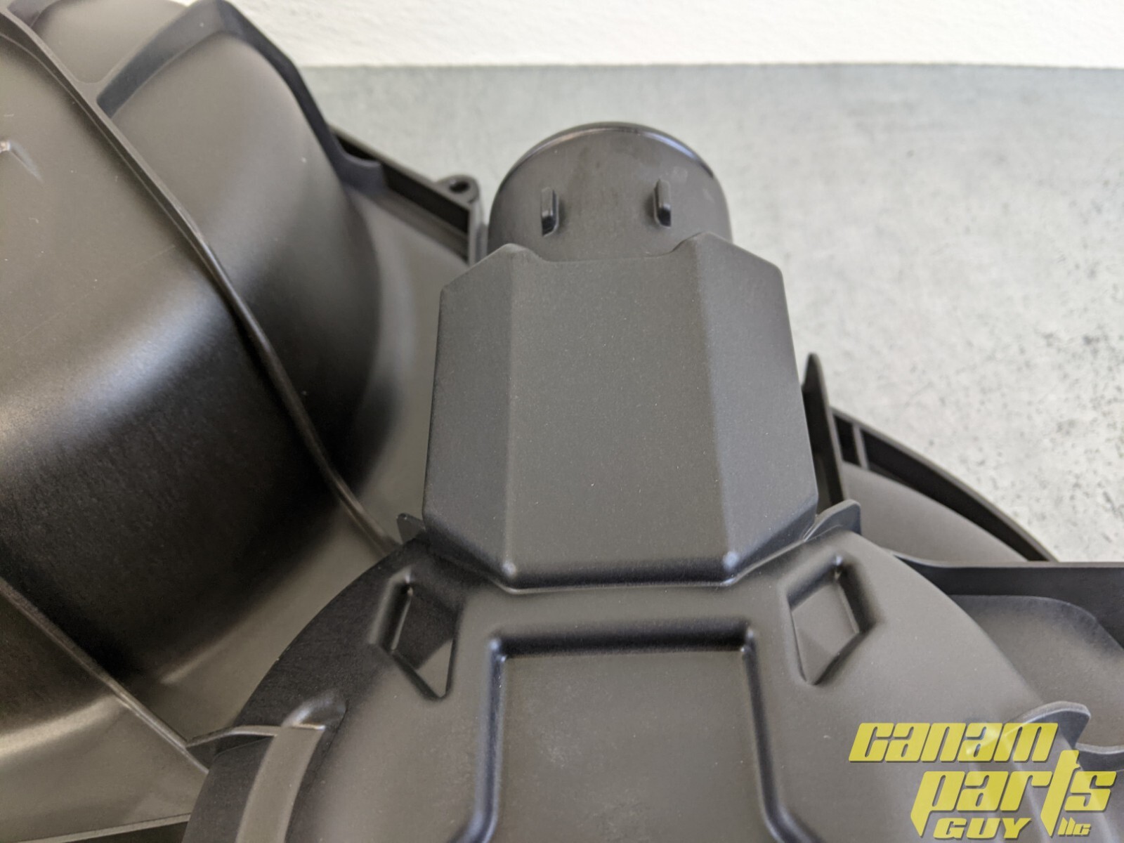 CanAm 420212711 Outer Clutch Cover Belt Box 2021+ Commander Defender LONG OUTLET